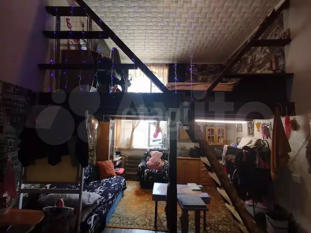 Комната 34 м в 1-к., 1/10 эт. - Фото 0