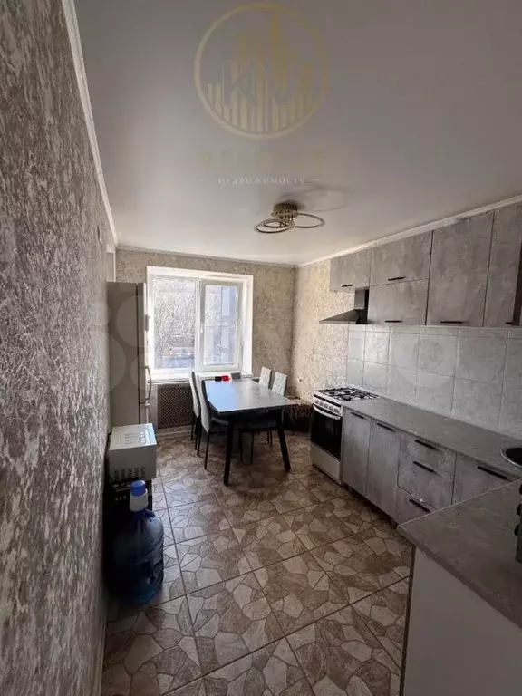 1-к. квартира, 37 м, 5/5 эт. - Фото 0