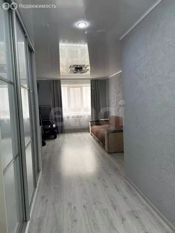 3-комнатная квартира: село Старобурново, улица Мира, 5 (53.9 м) - Фото 2