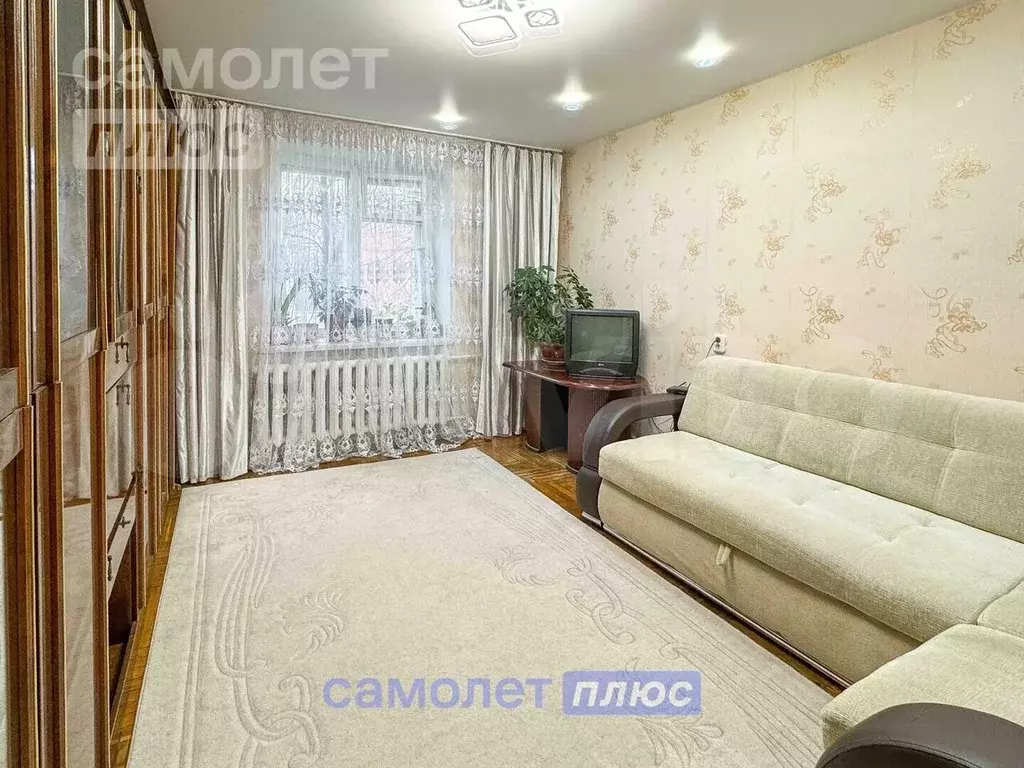 2-к. квартира, 50м, 1/9эт. - Фото 1