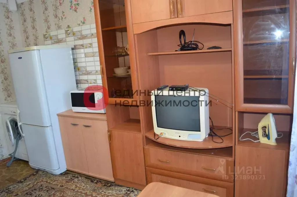 Комната Тюменская область, Тюмень ул. Республики, 212 (13.0 м) - Фото 2