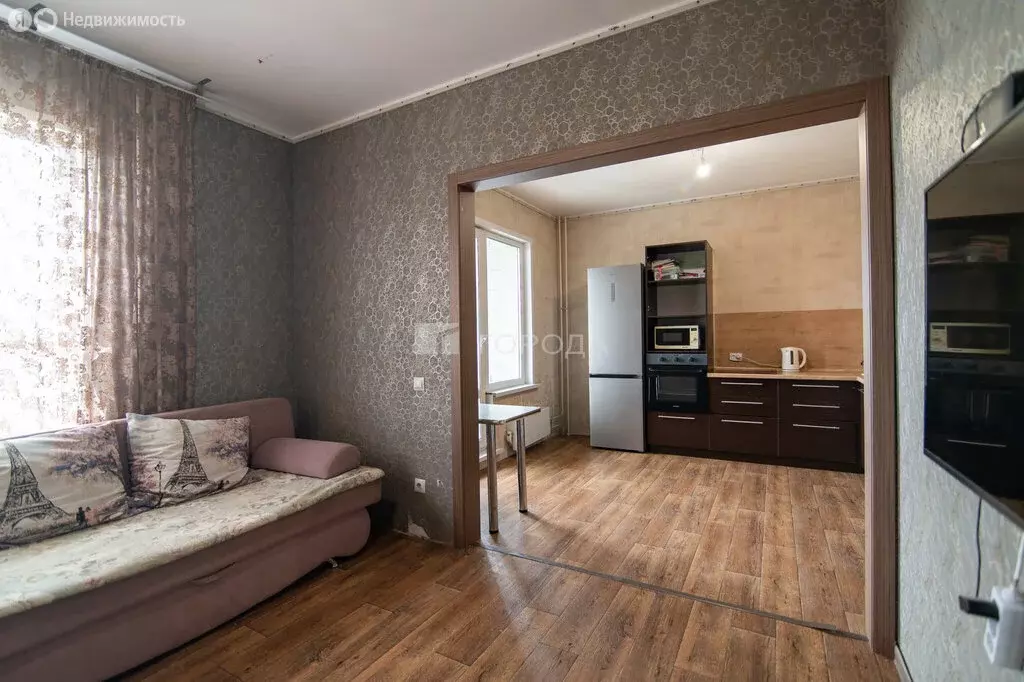 3-комнатная квартира: Барнаул, проспект Энергетиков, 24 (63.4 м) - Фото 1