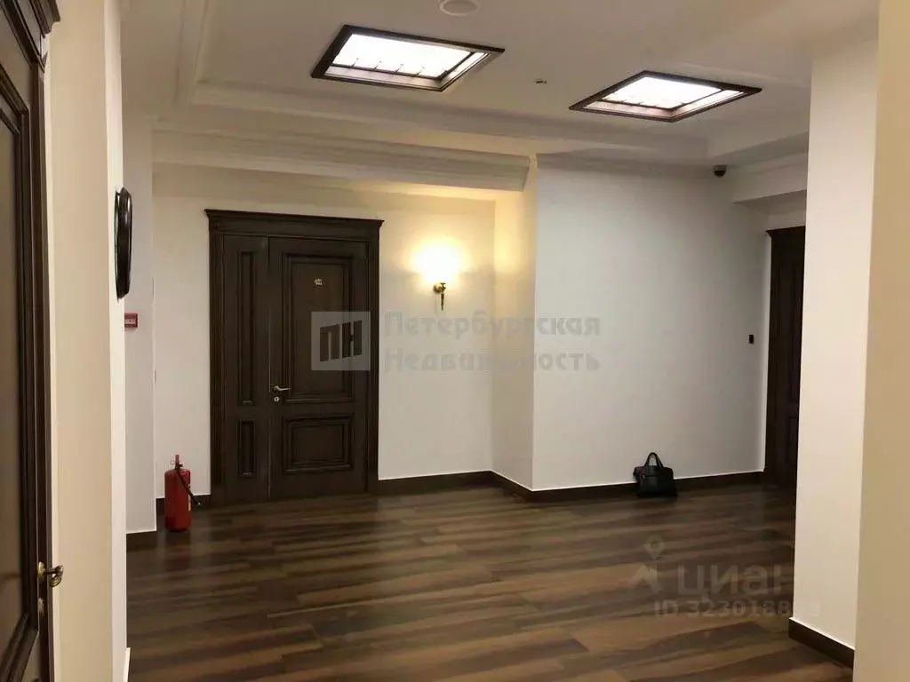 Офис в Санкт-Петербург Невский просп., 100И (260 м) - Фото 0