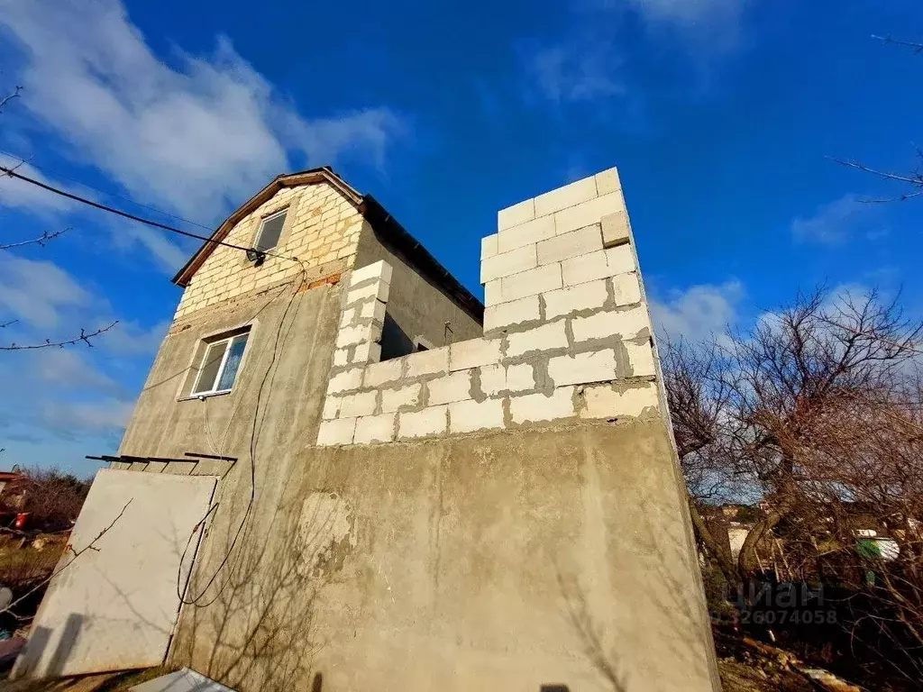 Дом в Севастополь Автомобилист садоводческое товарищество, 5 (100 м) - Фото 1