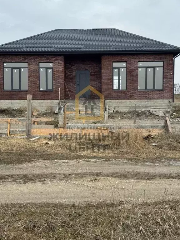 Дом в Ставропольский край, Предгорный муниципальный округ, с. Садовое ... - Фото 2