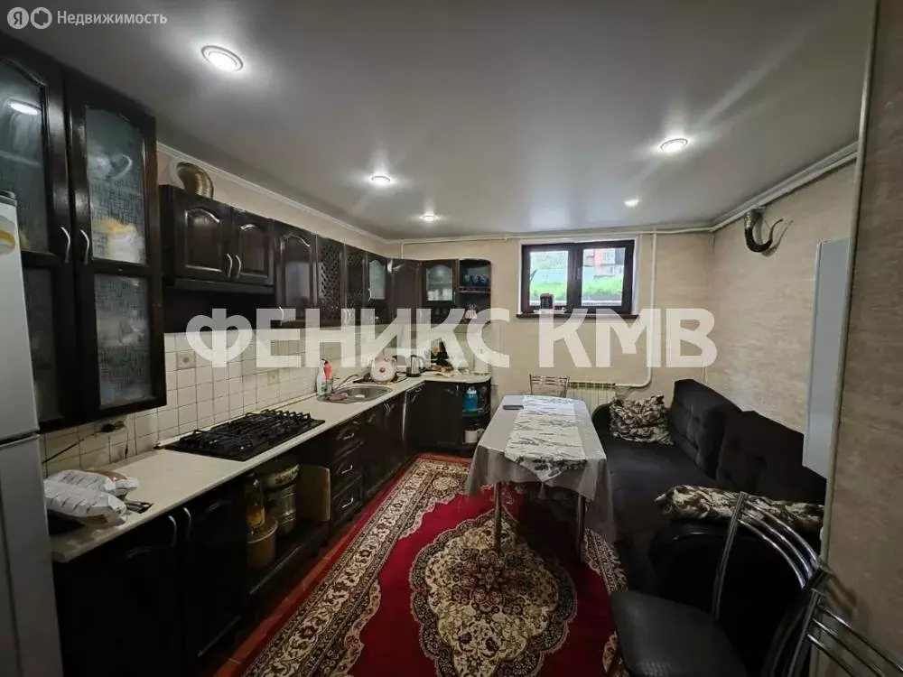 Дом в посёлок Свободы, улица Сергеева (200 м) - Фото 1