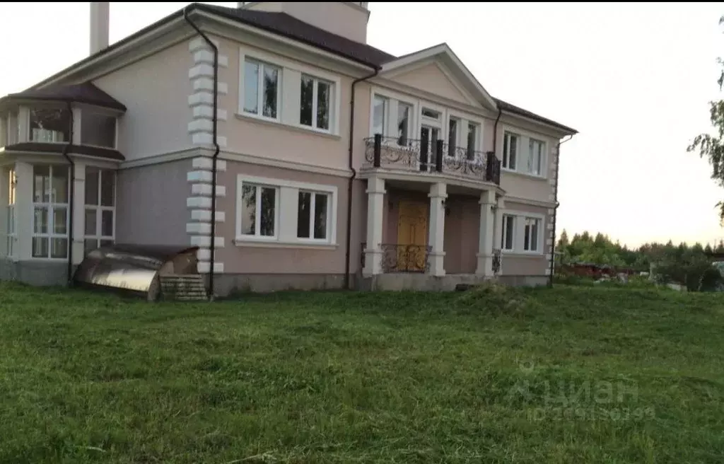 Коттедж в Татарстан, Лаишевский район, Никольское с/пос, с. Тарлаши ... - Фото 0