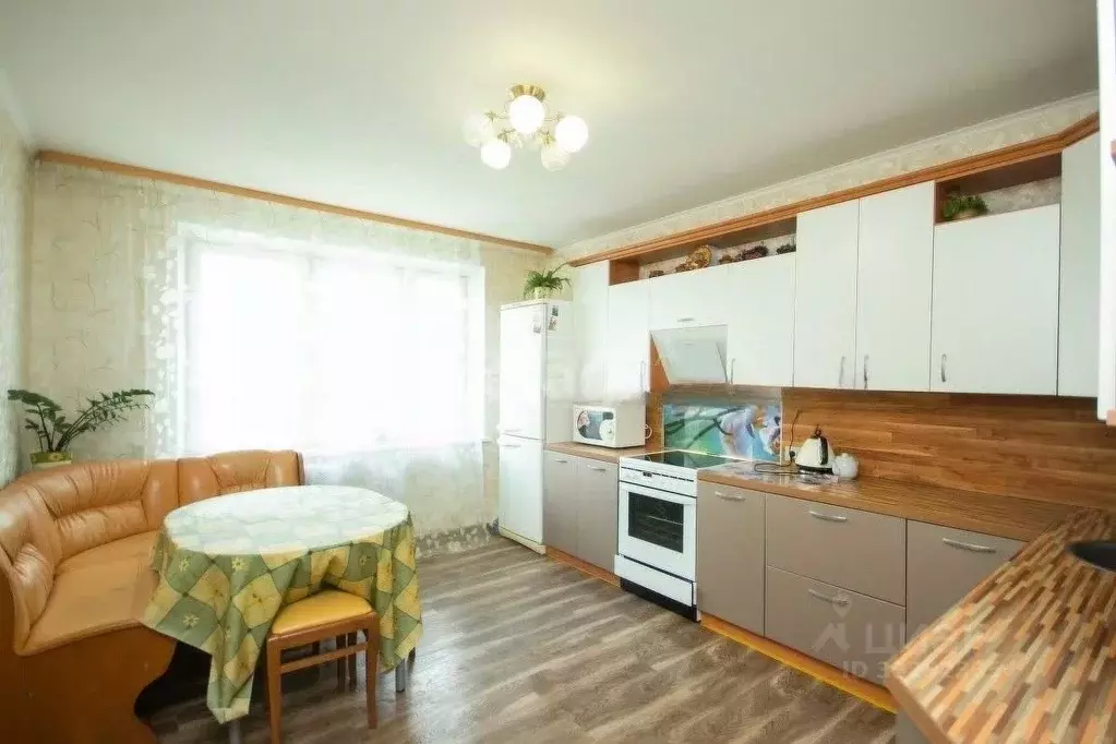 3-к кв. Тюменская область, Тюмень ул. Пермякова, 70к2 (96.2 м) - Фото 1