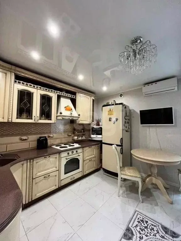 1-к кв. Башкортостан, Уфа ул. Октябрьской Революции, 54А (58.0 м) - Фото 1