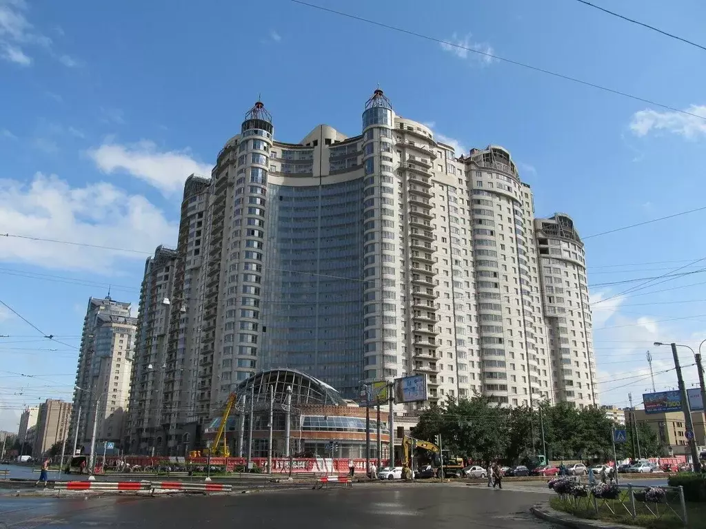 6-к кв. Санкт-Петербург просп. Луначарского, 13к1 (258.4 м) - Фото 0