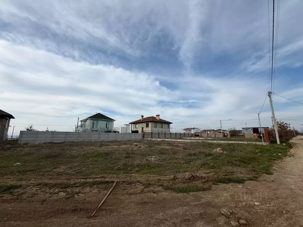 Участок в Севастополь ул. Ясеневая (4.0 сот.) - Фото 1