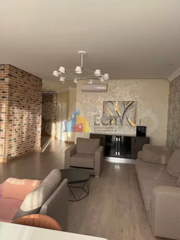 3-к. квартира, 130 м, 8/17 эт. - Фото 0