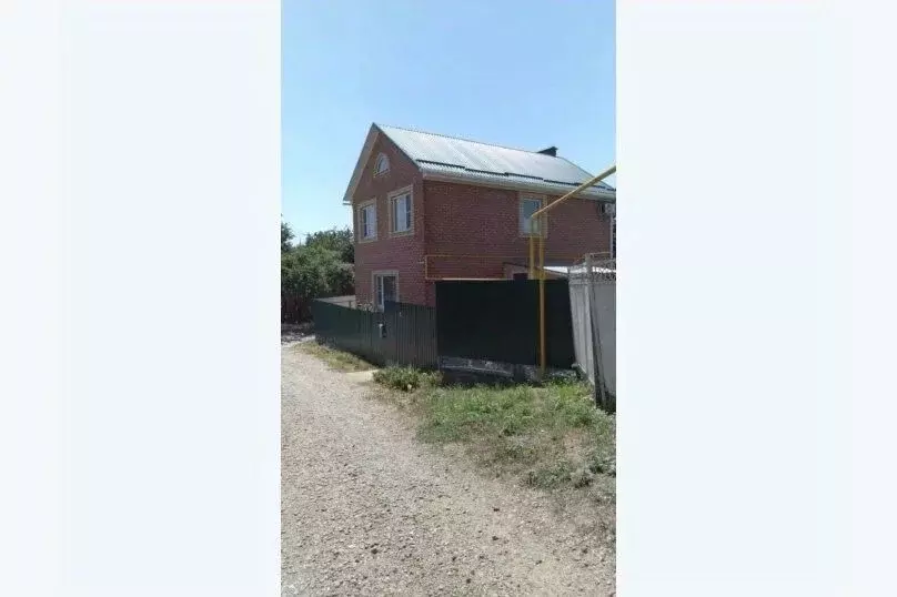 Дом в Краснодарский край, Ейск Ялтинский пер., 18 (96 м) - Фото 1