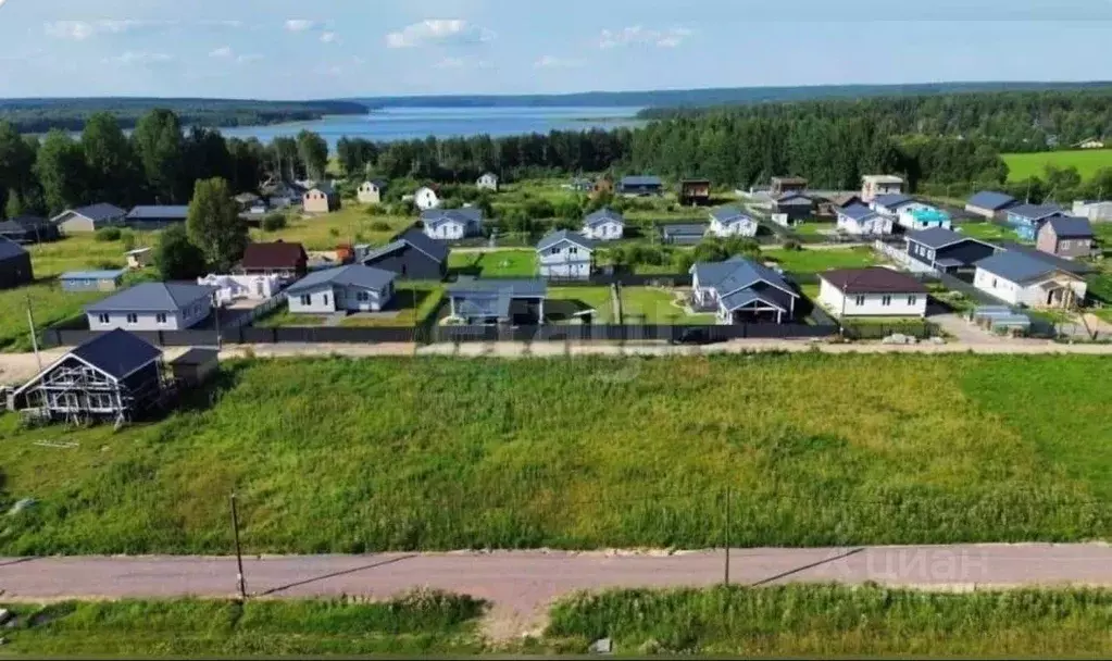 Участок в Ленинградская область, Выборгский район, Рощинское городское ... - Фото 0