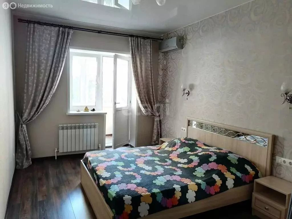 2-комнатная квартира: Анапа, улица Ленина, 180к2 (70.2 м) - Фото 0