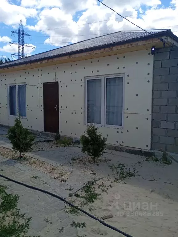 Дом в Волгоградская область, Волгоград Шатурская ул., 67/167 (80 м) - Фото 1