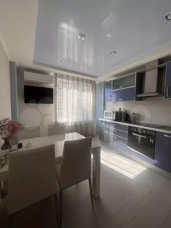 2-к. квартира, 75 м, 8/17 эт. - Фото 1