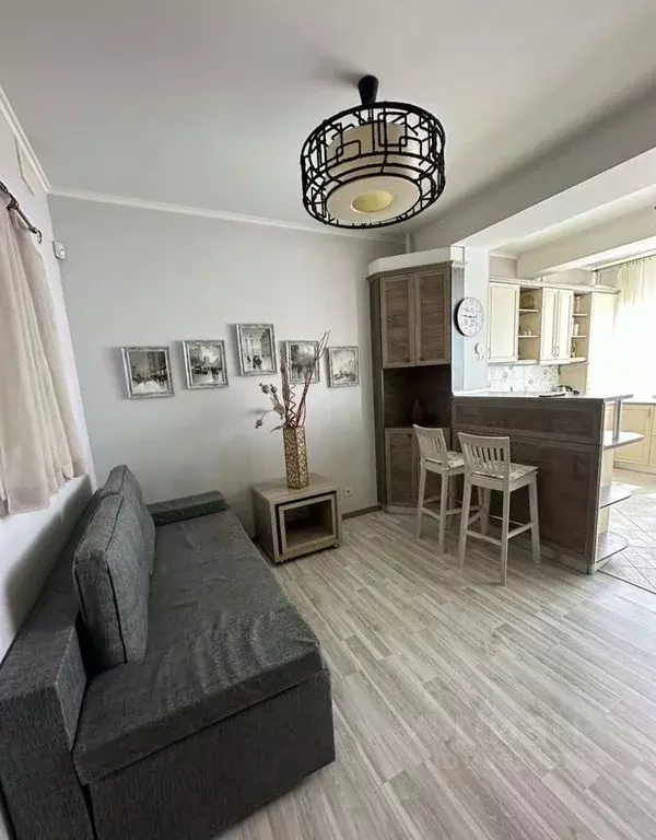 3-к кв. Крым, Симферополь ул. Училищная, 22 (80.0 м) - Фото 1