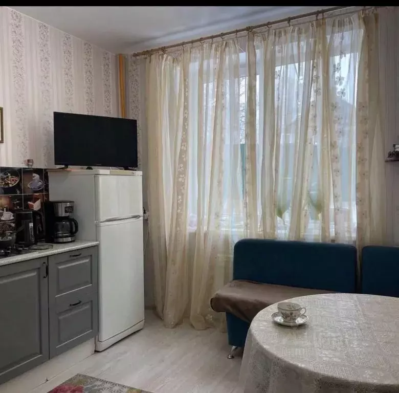 2-к кв. Ленинградская область, Киришский район, Будогощь пгт ул. ... - Фото 1