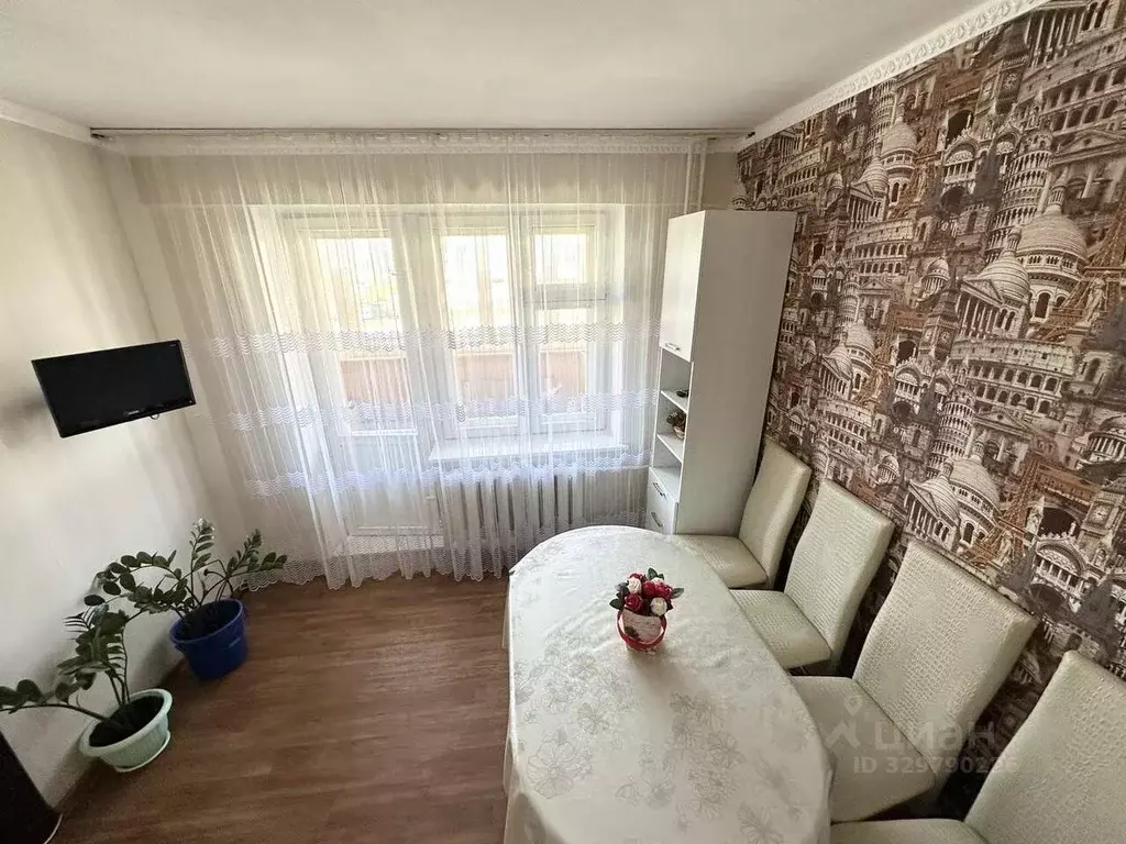 3-к кв. Чувашия, Чебоксары просп. Тракторостроителей, 66 (70.7 м) - Фото 1