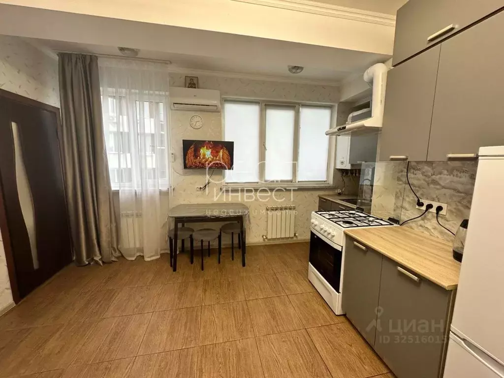 2-к кв. Краснодарский край, Сочи Целинная ул., 15Б (30.0 м) - Фото 1