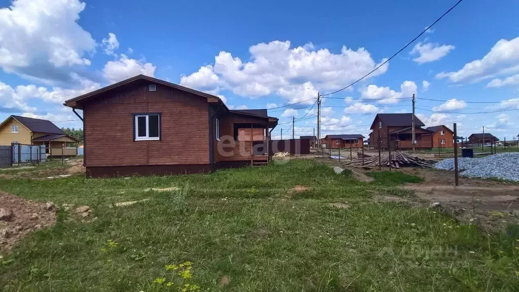 Дом в Свердловская область, Белоярский муниципальный округ, ГусиКлаб ... - Фото 1