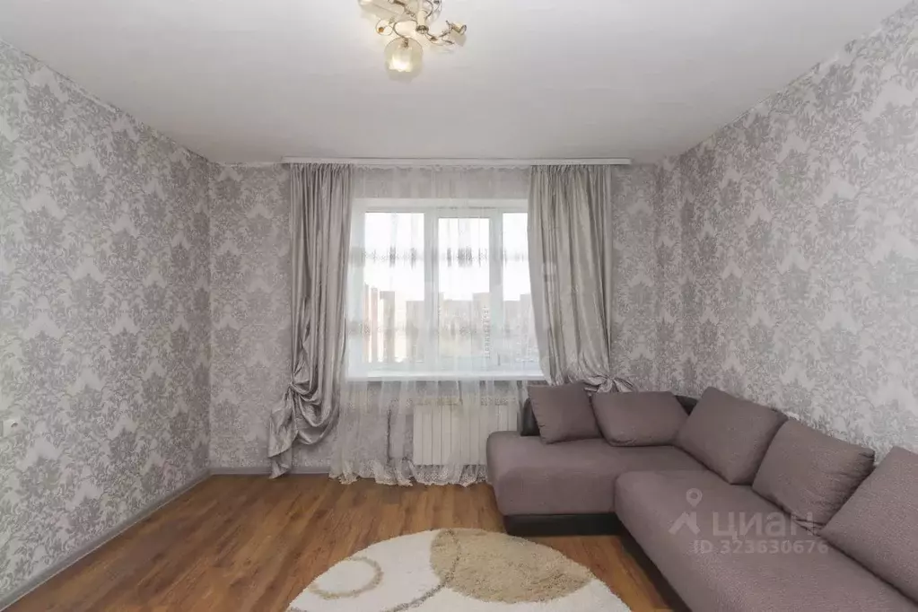 2-к кв. Омская область, Омск Транссибирская ул., 6 (63.6 м) - Фото 0