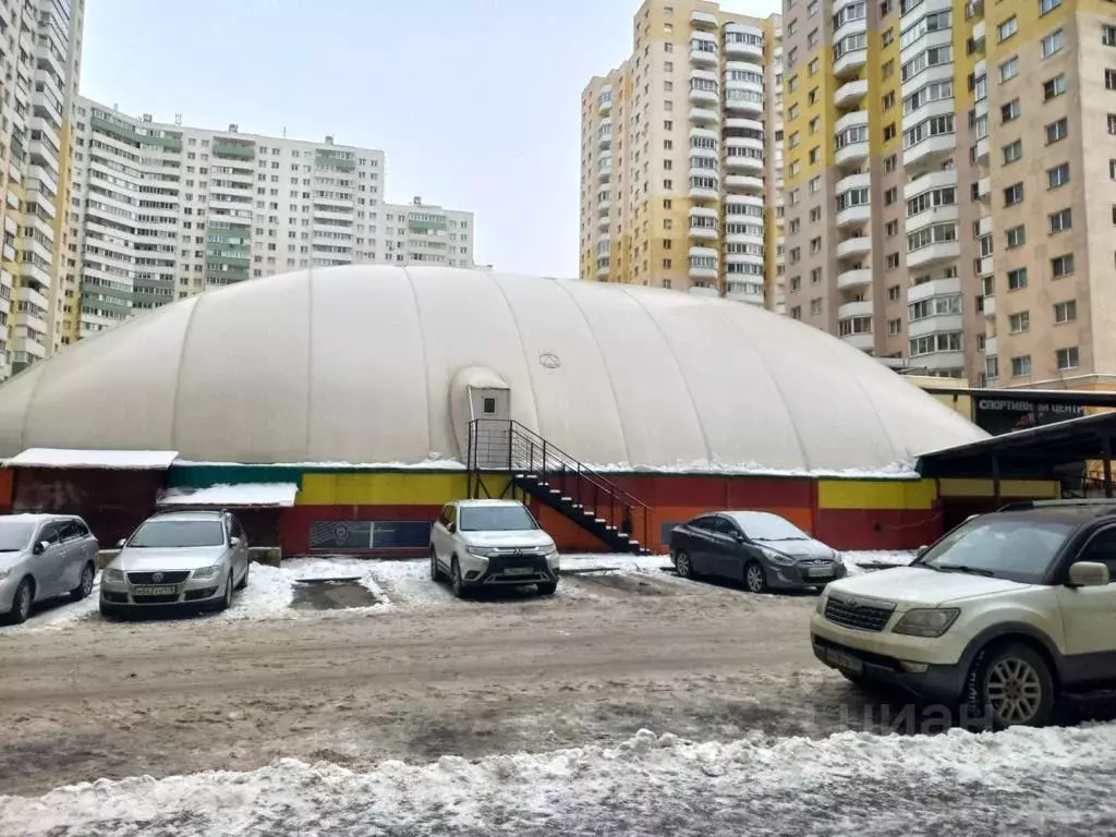 Помещение свободного назначения в Санкт-Петербург пос. Шушары, просп. ... - Фото 0