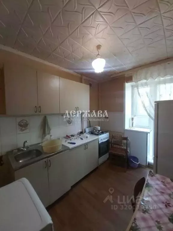 2-к кв. Белгородская область, Старый Оскол ул. Хмелева, 4 (50.0 м) - Фото 0