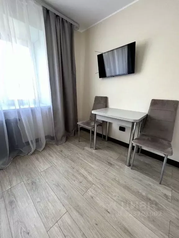 Студия Тюменская область, Тюмень ул. Мельникайте, 83 (21.0 м) - Фото 1