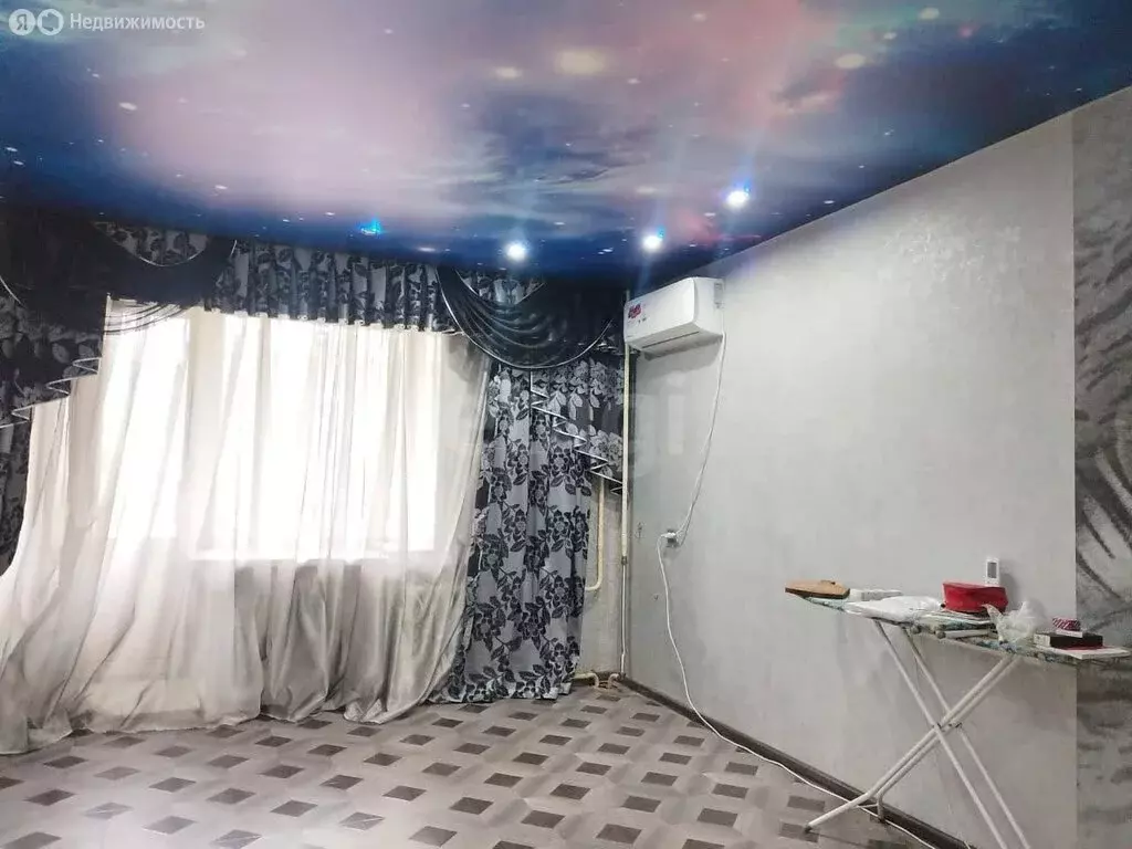 2-комнатная квартира: Комсомольск-на-Амуре, улица Щорса, 91 (48 м) - Фото 0