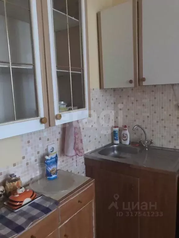 1-к кв. Саха (Якутия), Якутск ул. 2-я Воинская, 8 (30.2 м) - Фото 0