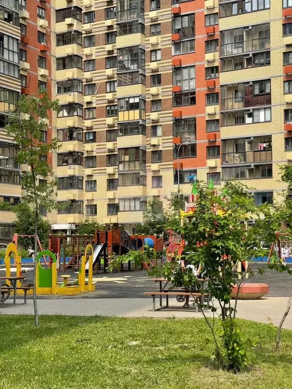 2-к. квартира, 53,5 м, 10/16 эт. - Фото 0