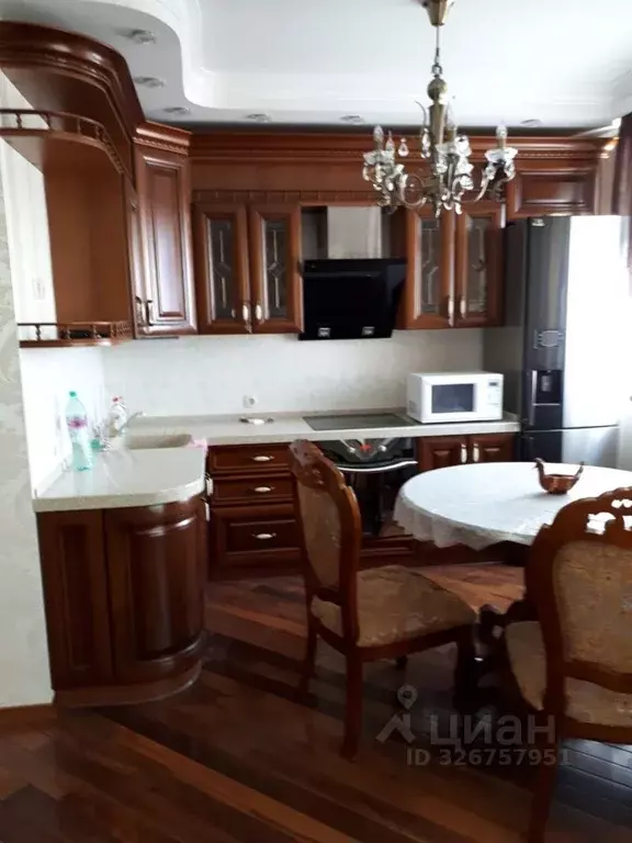 3-к кв. Коми, Сыктывкар ул. Пушкина, 59 (69.7 м) - Фото 1