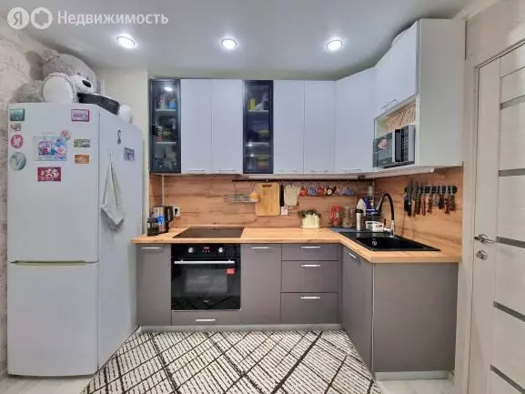 2-комнатная квартира: Кирово-Чепецк, проспект Кирова, 21к3 (51 м) - Фото 1