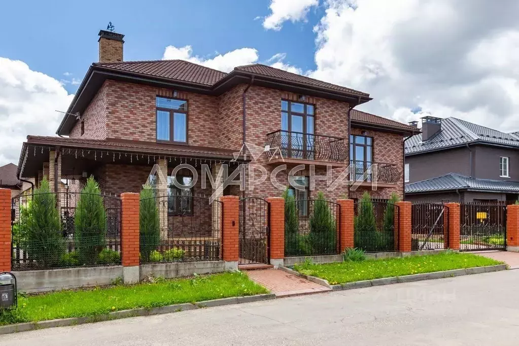 Дом в Москва с. Былово, КП Русская усадьба,  (290 м) - Фото 1