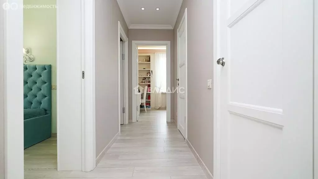 3-комнатная квартира: Казань, улица Халезова, 27А (100.1 м) - Фото 2