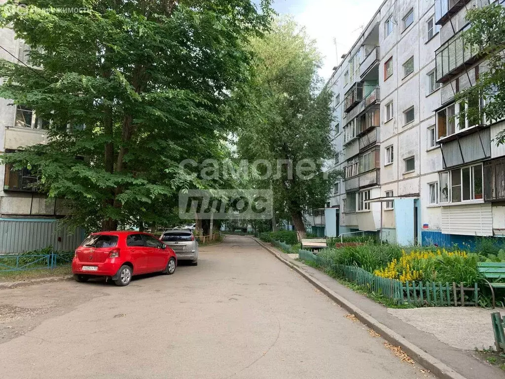 3-комнатная квартира: Челябинск, Солнечная улица, 18 (62.7 м) - Фото 1