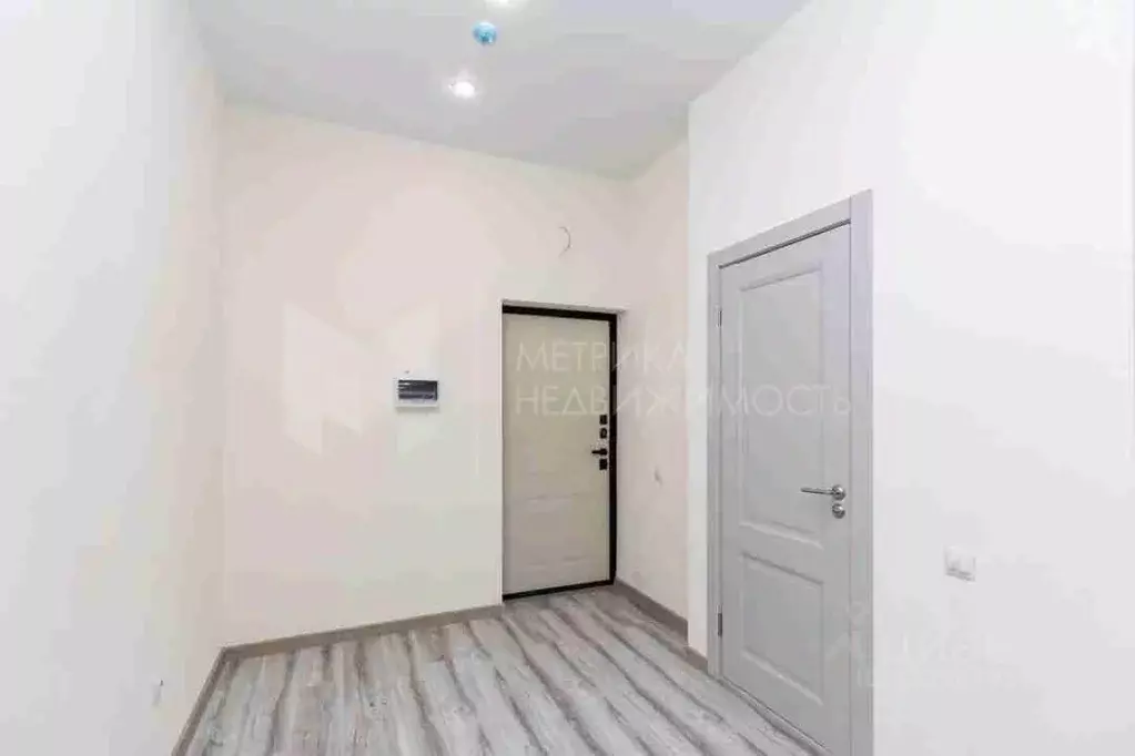 Студия Тюменская область, Тюмень Интернациональная ул., 199А (24.8 м) - Фото 1