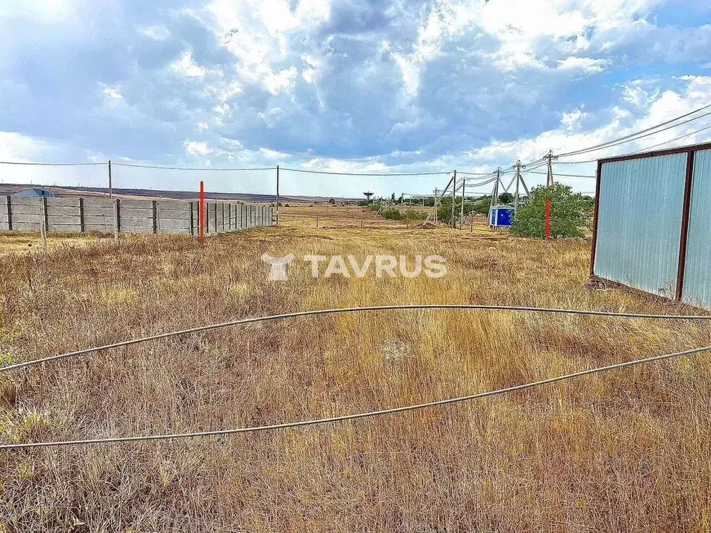 Участок в Крым, Симферопольский район, пос. Школьное  (6.0 сот.) - Фото 1