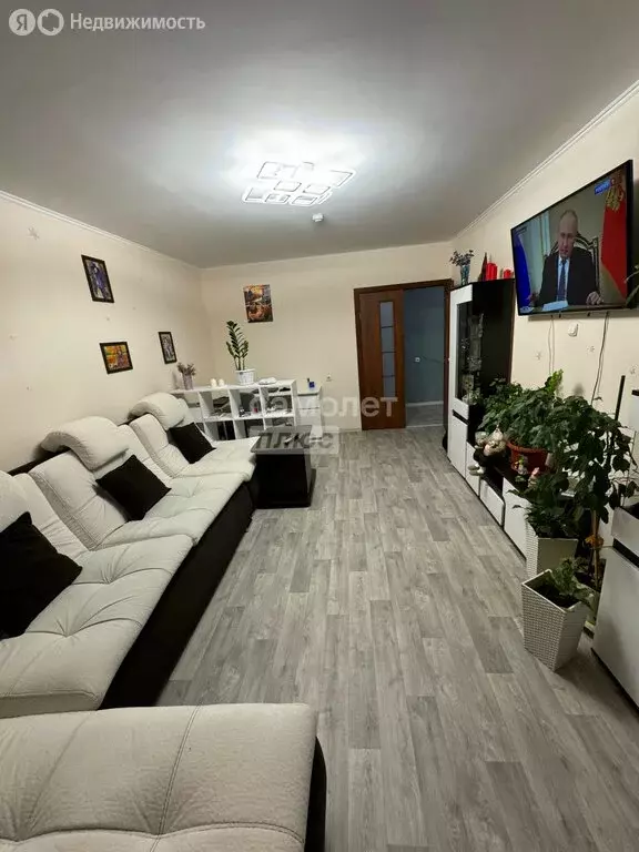 3-комнатная квартира: Новосибирск, улица Мясниковой, 20 (80.2 м) - Фото 1