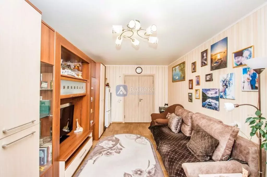 3-к кв. Тюменская область, Тюмень ул. Пермякова, 56 (65.0 м) - Фото 1