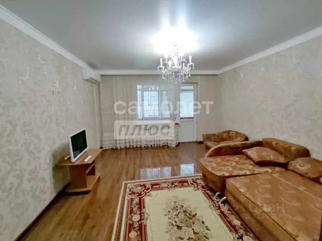 2-к кв. Кабардино-Балкария, Нальчик Московская ул., 7 (82.0 м) - Фото 2