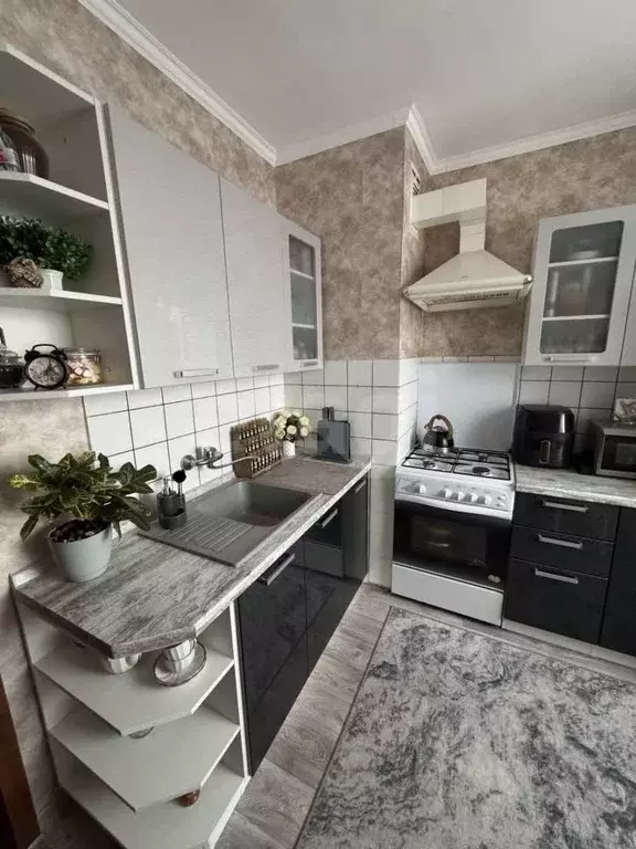 2-к кв. Тульская область, Тула ул. Генерала Маргелова, 1 (54.0 м) - Фото 0