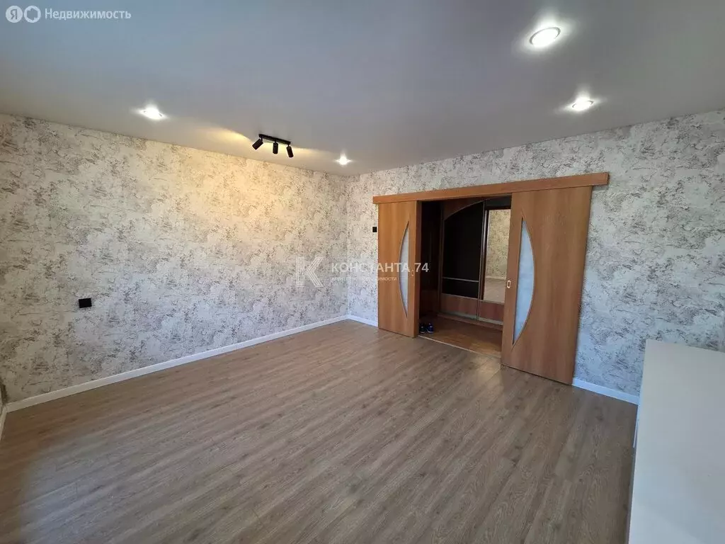 2-комнатная квартира: село Травники, улица Победы, 51А (53.3 м) - Фото 1