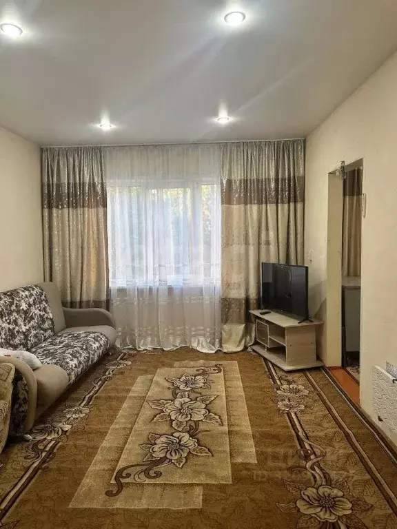 3-к кв. Бурятия, Улан-Удэ ул. Чертенкова, 127 (49.1 м) - Фото 0