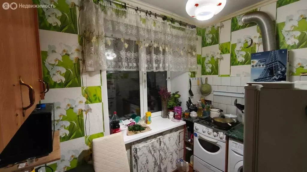 2-комнатная квартира: Новосемейкино, посёлок городского типа ... - Фото 1