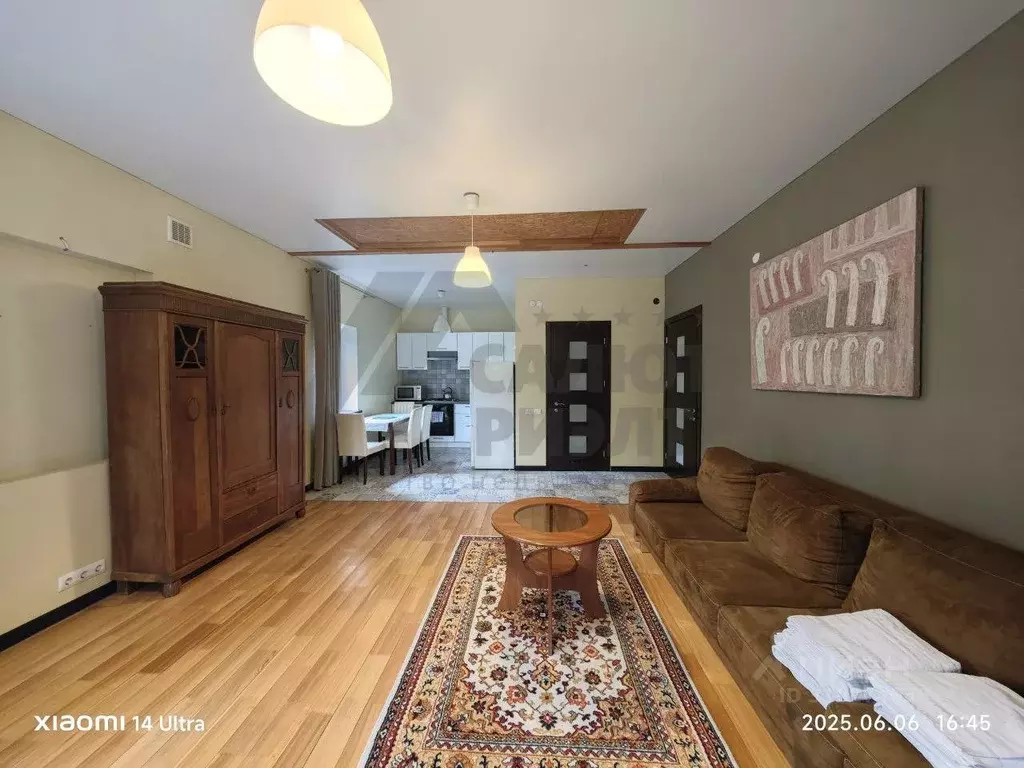 Дом в Калининградская область, Калининград Воздушная ул., 45А (204 м) - Фото 1