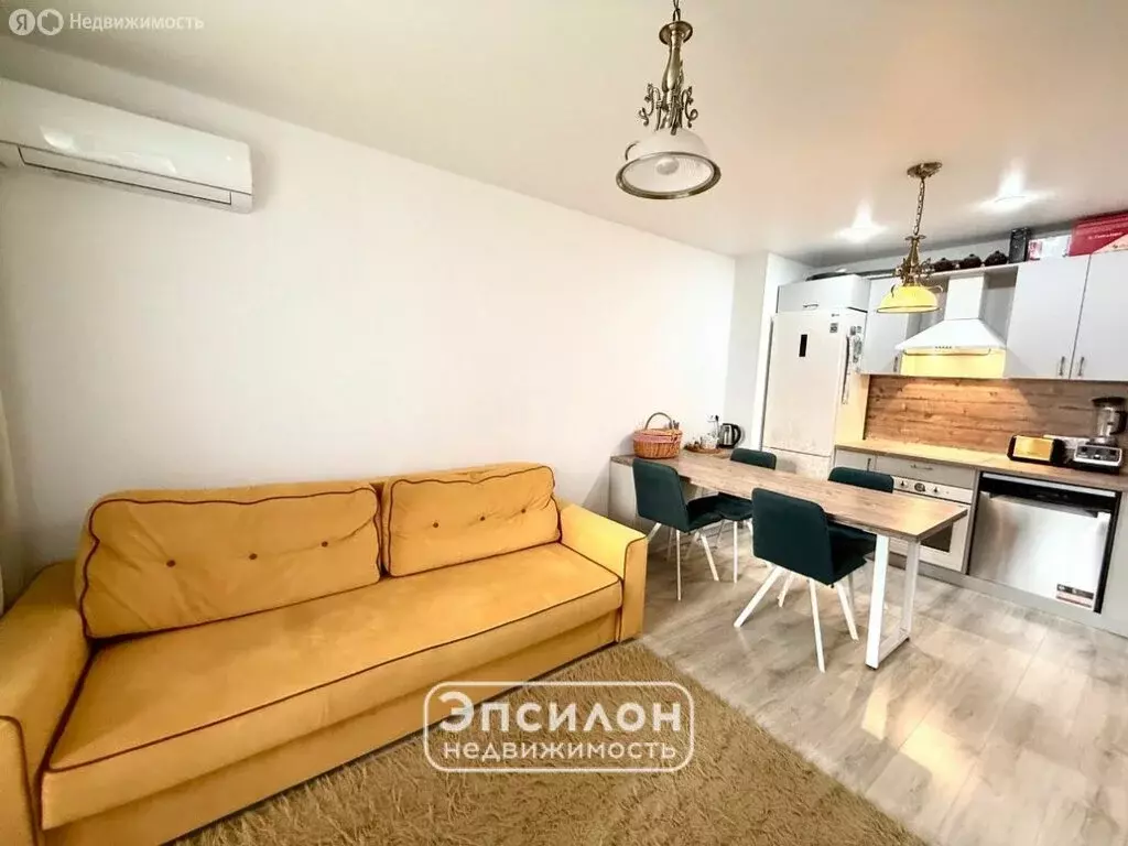 1-комнатная квартира: Курск, проспект Надежды Плевицкой, 8 (38.8 м) - Фото 2