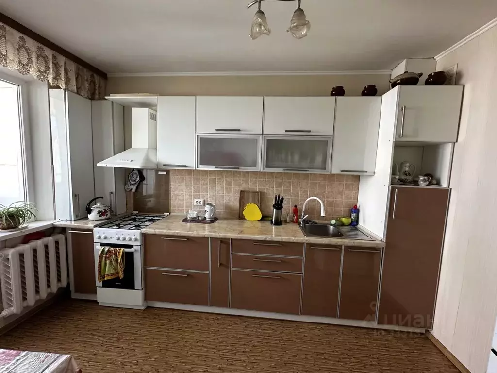 3-к кв. Крым, Керчь ул. Генерала Петрова, 6 (70.0 м) - Фото 1